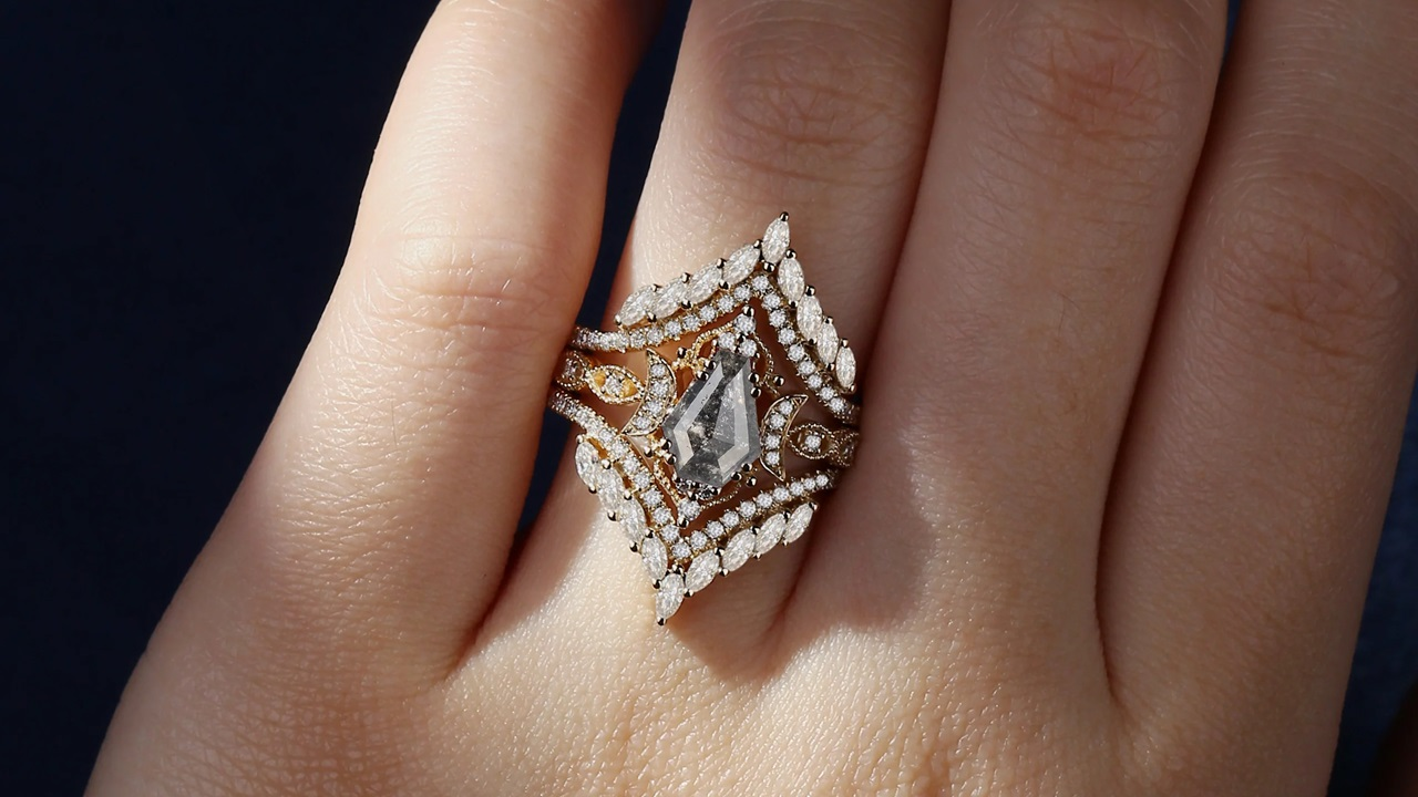 Why StarlandUS Salt and Pepper Diamonds Are the New Engagement Trend?