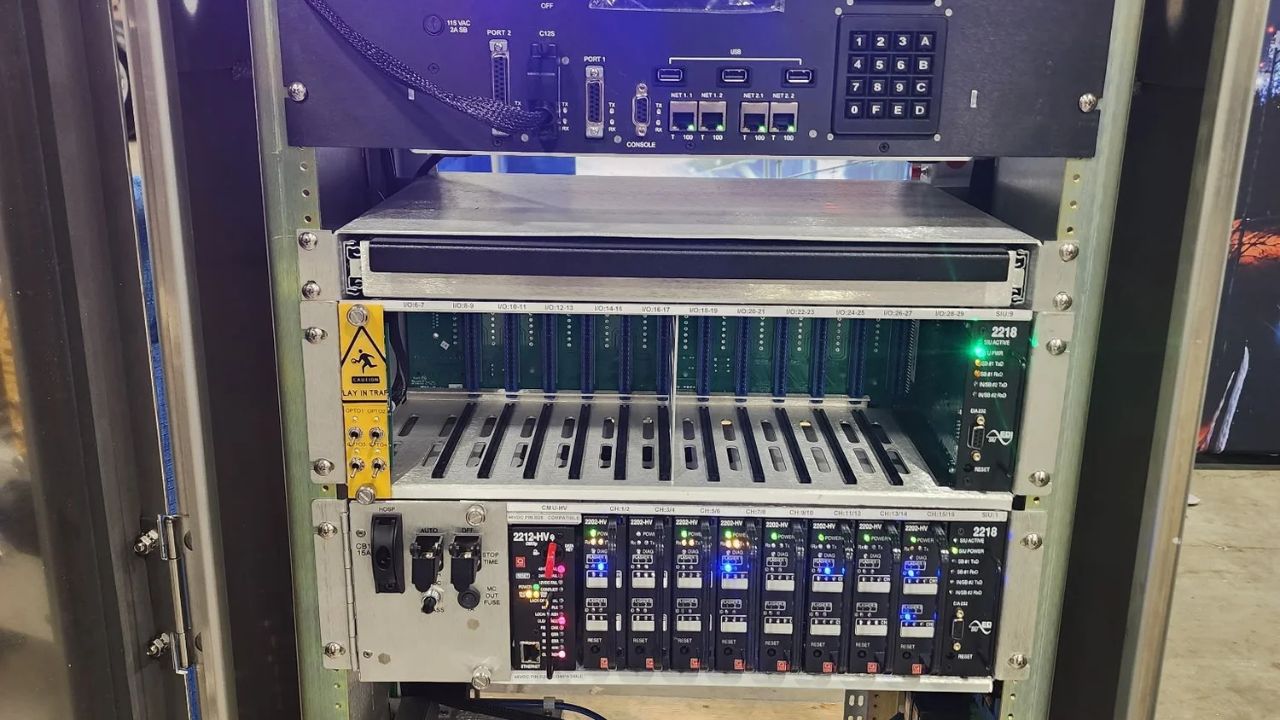 How Are Wall-Mounted Cabinets Manufactured to Meet Industry Standards